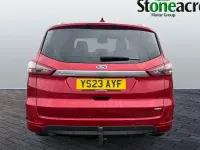 Used Ford S-MAX Titanium 190 HP (139 kW) 2022 Red MPV