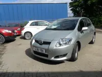 Używany Toyota Auris 2010 Srebrny Hatchback