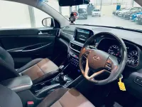 Used Hyundai Tucson SE 132 HP (97 kW) 2019 Grey SUV