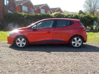 Used Renault Clio IV Play 90 HP (66 kW) 2015 Red Hatchback
