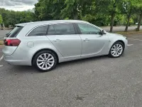 Usado Vauxhall Insignia Elite 163 CV (119 kW) 2015 Plateado Familiar