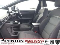 Used MG MG4 EV SE 50 kW (69 HP) 2023 White Hatchback