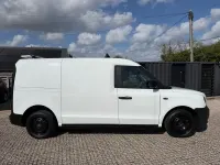 Used LEVC VN5 Business 150 HP (110 kW) 2021 White MPV