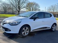 Used Renault Clio IV Dynamique 90 HP (66 kW) 2016 White Hatchback