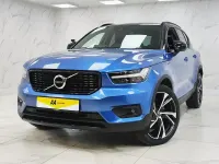 Begagnad Volvo XC40 R-Design Pro 2020 Blå SUV