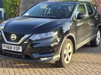 Used Nissan Qashqai Acenta Premium 116 HP (85 kW) 2019 Black SUV