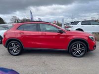 Used Mercedes GLA180 Urban 122 HP (89 kW) 2019 Red SUV