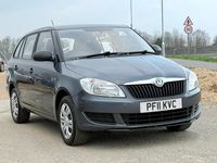 Used Skoda Fabia 69 HP (50 kW) 2011 Grey Estate