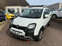Used Fiat Panda Cross Cross 95 HP (69 kW) 2015 White Hatchback