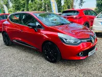Used Renault Clio Dynamique 90 HP (66 kW) 2016 Red Hatchback