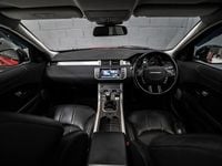 Used Land Rover Range Rover evoque SE 180 HP (132 kW) 2016 Red Estate