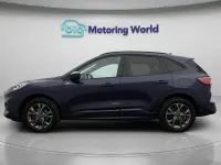 Usado Ford Kuga ST-Line 225 CV (165 kW) 2023 Azul SUV