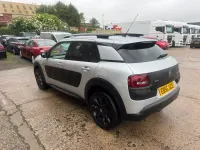 Used Citroën C4 Cactus Flair 98 HP (72 kW) 2017 Silver Hatchback