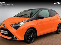 Used Toyota Aygo X-cite 72 HP (52 kW) 2019 Orange Hatchback