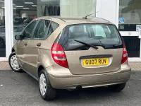 Begagnad Mercedes A150 Classic 2007 Guld Halvkombi
