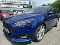 Used Ford Focus ST 185 HP (136 kW) 2016 Blue Hatchback