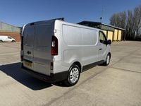 Used Renault Trafic 2015 Silver MPV