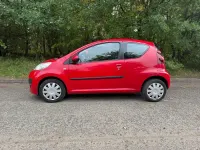 Used Peugeot 107 Active 68 HP (50 kW) 2014 Red Hatchback