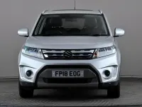 Käytetty Suzuki Vitara SZ5 120 HP (88 kW) 2018 Hopea Katumaasturi