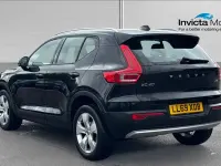 Used Volvo XC40 Momentum 163 HP (119 kW) 2019 Onyx black metallic SUV