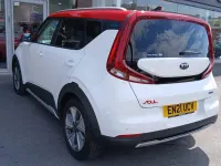 Used Kia Soul EV First Edition 150 kW (204 HP) 2021 White SUV