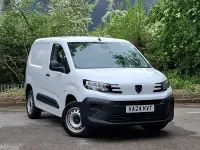 Second-hand Peugeot Partner 2024 Alb Monovolum