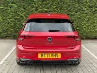 Begagnad VW Golf VII R-line 150 HK (110 kW) 2021 Röd Halvkombi