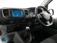 Used Peugeot Expert Premium 145 HP (106 kW) 2022 White Van