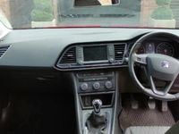 Used Seat Leon Sport 110 HP (80 kW) 2016 Red Estate