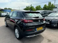 Used Vauxhall Grandland X Business Edition 130 HP (95 kW) 2019 Black SUV