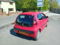 Used Peugeot 107 Active 68 HP (50 kW) 2014 Red Hatchback