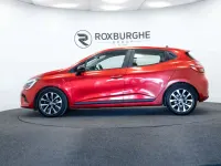 Używany Renault Clio V Evolution 145 KM (106 kW) 2023 Czerwony Hatchback