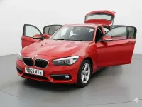 Used BMW 118 Comfort Edition 2015 Red Hatchback