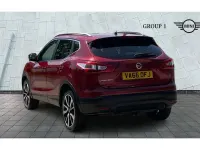 Used Nissan Qashqai Tekna 130 HP (95 kW) 2017 Red SUV