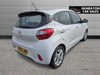Used Hyundai i10 SE 67 HP (49 kW) 2023 White Hatchback