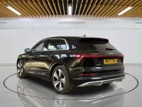 Usado Audi e-tron S-Line 300 kW (408 CV) 2020 Negro SUV