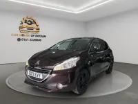 Begagnad Peugeot 208 Allure 2013 Röd Halvkombi