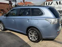 Used Mitsubishi Outlander P-HEV 121 HP (88 kW) 2015 Estate