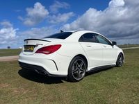 Used Mercedes CLA180 AMG 122 HP (89 kW) 2014 White Sedan