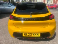 Used Peugeot 208 GT-line 2020 Jaune faro Hatchback