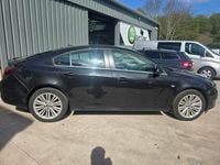 Second-hand Vauxhall Insignia Design Edition 140 CP (102 kW) 2014 Negru Hatchback