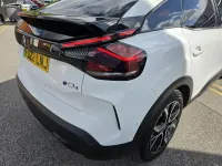 Used Citroën e-C4 Shine 98 kW (134 HP) 2022 White Hatchback