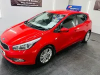 Used Kia Ceed 89 HP (65 kW) 2015 Red Hatchback