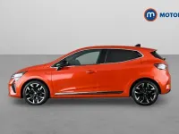 Used Renault Clio V Techno 143 HP (105 kW) 2025 Orange Hatchback