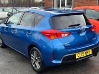 Used Toyota Auris 132 HP (97 kW) 2014 Hatchback