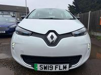 Used Renault Zoe Dynamique 80 kW (109 HP) 2019 White Hatchback