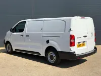 Käytetty Peugeot Expert Premium 2022 Valkoinen Van