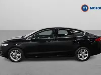 Używany Ford Mondeo Zetec 150 KM (110 kW) 2021 Hatchback