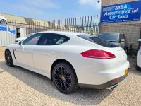 Used Porsche Panamera 300 HP (220 kW) 2015 White Hatchback