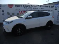 Used Toyota RAV4 Design 2018 White SUV